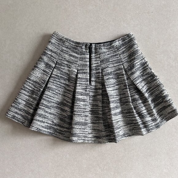 Alice + Olivia Davies Pleated Tweed Skirt ASO Taylor Swift - Picture 7 of 11